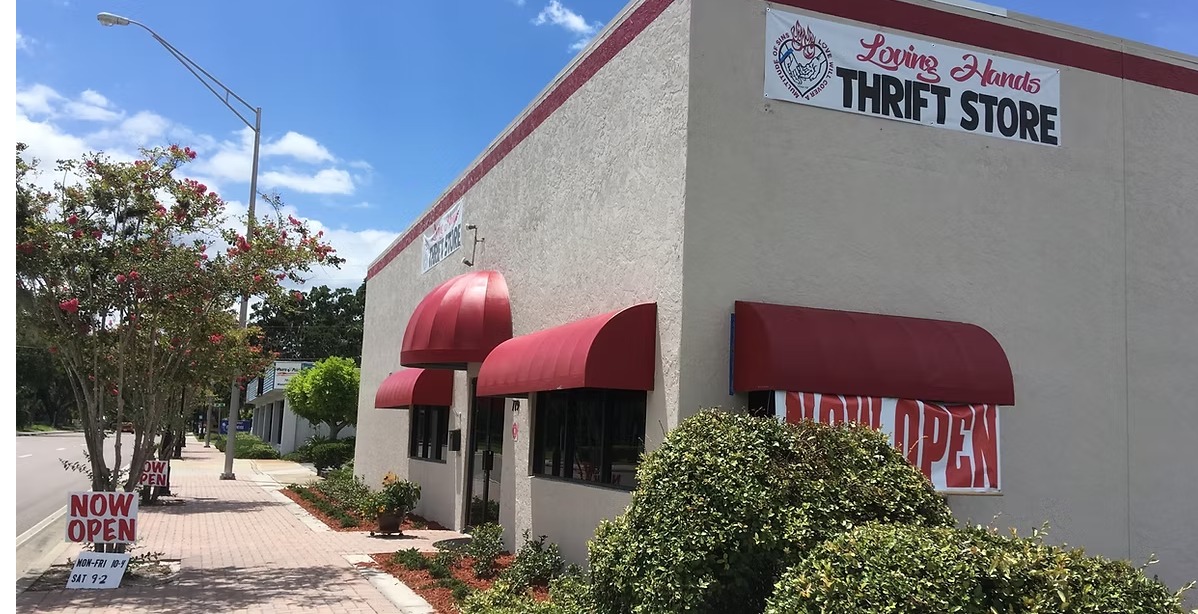 Loving Hands Thrift Store storefront on Manatee Avenue in Bradenton